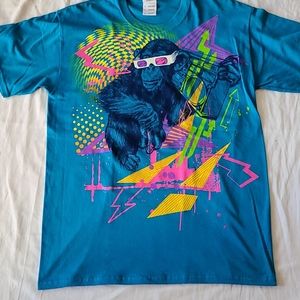 Gildan Graphic Tee - Medium